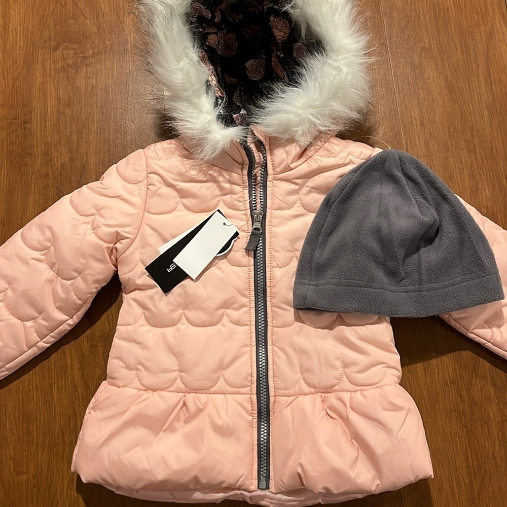 NWT Weathertamer Girls Pink Hooded Winter Jacket Size 4T.